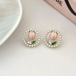 M55 Korean Gold-Plated Artificial Stones Studded & Pearls Beaded Floral Shaped Studs image 3