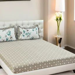 Innovative Edge Brown Floral 160 TC King Bedsheet with 2 Pillow Covers-image-41