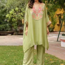 SCAKHI Green Organza Silk Embroidered Kaftan Co-Ords Set-picture-35
