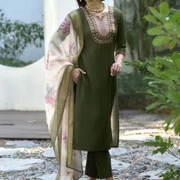 MISS CLOTHING Floral Yoke Design Thread Work Kurta With Trousers & Dupatta-image-60