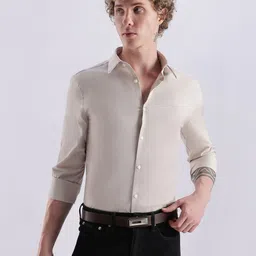 Calvin Klein Jeans Men Slim Fit Solid Spread Collar Casual Shirt-image-79