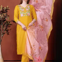 CaniBani Women Ethnic Motifs Embroidered Kurta with Trousers & Dupatta-56