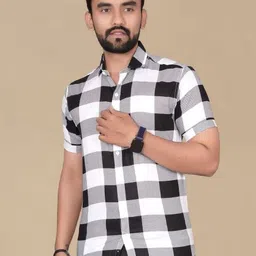 Metronaut Men Regular Fit Spread Collar Buffalo Checked Casual Shirt-image-98