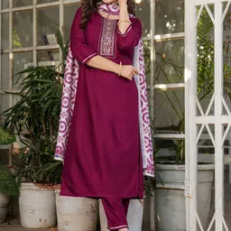 JAPNAAM Women Ethnic Motifs Yoke Design Kurta with Trousers & Dupatta image 4