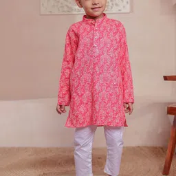 Stuffie Land Boys Floral Printed Cotton Kurta with Pyjama-image-66