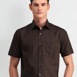 Arrow Men Classic Spread Collar Solid Cotton Formal Shirt-picture-35