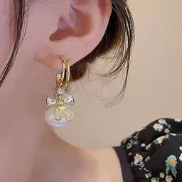 kazare Contemporary Studs Earrings-11