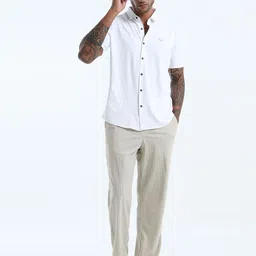 Mystery Of Fashion Classic Spread Collar Short Sleeves Cotton Opaque Shirt-image-6