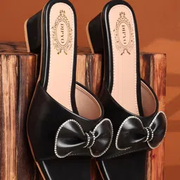 DIPYO Women Solid Synthetic Regular Block Sandals Bows-33
