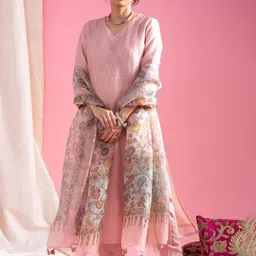 Navlik Geometric Embroidered V-Neck Chanderi Silk A-Line Kurta With Trousers & Dupatta-picture-30