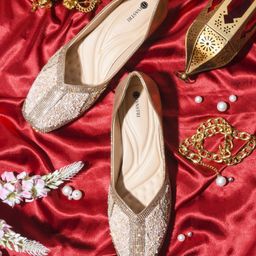 DIVASTRI Women Ethnic Open Toe Flats with Bows-image-9