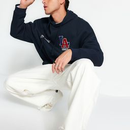 Trendyol Men Typography Printed Sweatshirt-picture-17