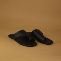 Ozuri Women One Toe Flats-image-38