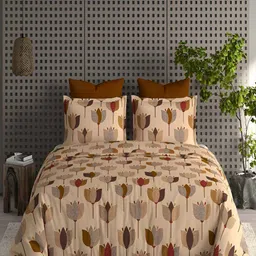 tundwal's Peach-Coloured & Red Floral 210 TC King Bedsheet with 2 Pillow Covers-picture-2