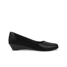 Try Me Wedge Sandals with Bows image 3
