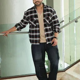 Instafab Plus Checked Comfort Spread Collar Cotton Shirt-image-33