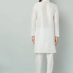 LEMONX Men Regular Thread Work Pure Silk Kurta with Pyjamas image 4
