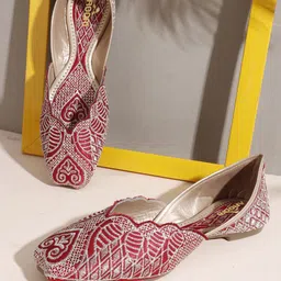 AROOM Women Ethnic - Embellished Woven Design Mojaris Flats-picture-37