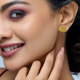 Joyalukkas Enticing Gold Womens Earring-picture-19