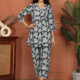 SOUNDARYA Printed Cotton Tunic With Trousers Co-Ords-image-84