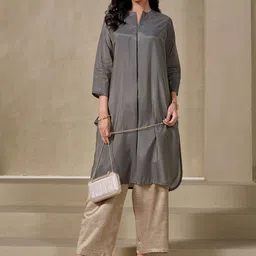 Sangria Round Neck Straight Kurta & Trouser-43