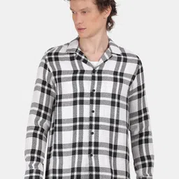 Blu MNKY Men Smart Slim Fit Tartan Checks Casual Shirt-image-99