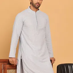 Jompers Men Geometric Embroidered Sequinned Kurta-image-78