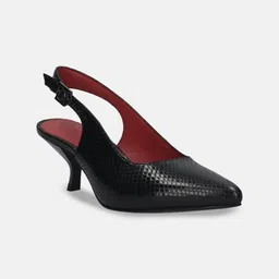 BAGATT Women Leather Textured Kitten Sandals with Buckles-40