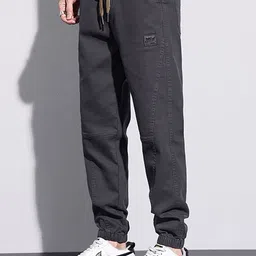 StyleCast x Revolte Men Pleated Cargos Trousers-image-98