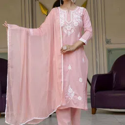 Navlik Women Floral Embroidered Regular Pure Cotton Kurta with Trousers & With Dupatta-picture-20
