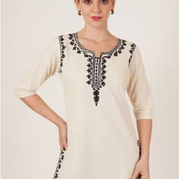 Brownverse Floral Embroidered Khadi Cotton Notch Neck Straight Kurti-picture-26