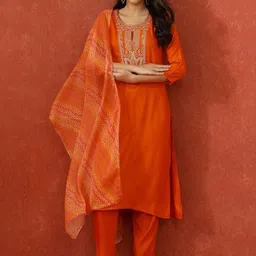 QSH Floral Embroidered Round Neck Zari Straight Kurta With Trousers & Dupatta-image-64