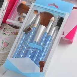 KOLORUP BEAUTY Set Of 5 High Quality Makeup Brush Set-image-36