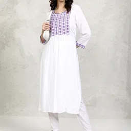 Vishudh White Floral Embroidered Thread Work Round Neck Straight Kurta-10