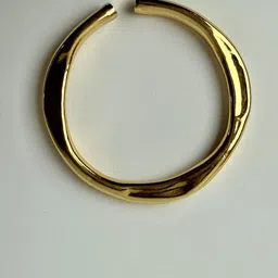 D MAK Set Of 2 Gold-Plated Hammered Bangle image 4