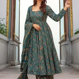 Aaghnya Women Green Viscose Rayon Kurta Sets-picture-29