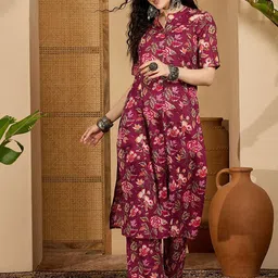 Sangria Ethnic Motifs Printed Cotton Tunic with Trousers Co-Ords-image-39