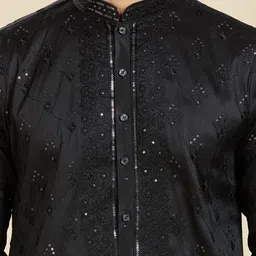 Be Desi Men Embroidered Regular Sequinned Kurta with Pyjamas image 2