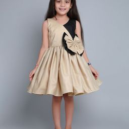 Pink Chick Colourblocked V-Neck Sleeveless Cotton Fit & Flare Dress With Matching Clip-image-27
