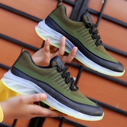riffway Men Colourblocked Round Toe Sneakers-image-83