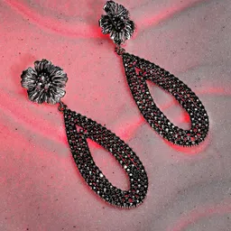 DressBerry Silver-Plated Artificial Stones Studded Teardrop Shaped Drop Earrings-16
