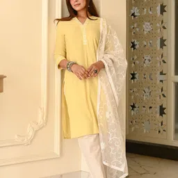 Bunaai Lavanya Striped Notch Neck Thread Work Kurta With Trousers & Dupatta-picture-33