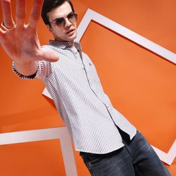 the indian garage co. Men Slim Fit Striped Cut Away Collar Casual Shirt-picture-5