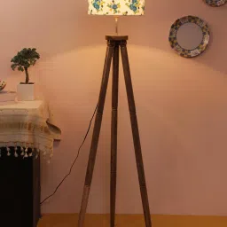 Tripod Floor lamp-2