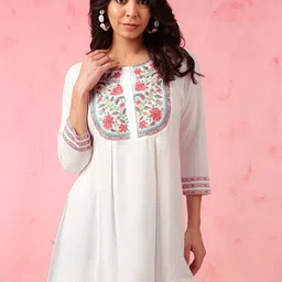 Anouk White Floral Embroidered Thread Work Liva Straight Kurti-picture-17