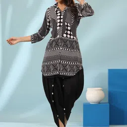 JISORA Black Geometric Printed Pure Silk Tunic with Dhoti Pants-39