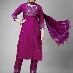 ARADHNA Ethnic Motifs Embroidered Kurta With Trouser & Dupatta-picture-36