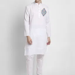 DEVOILER Ethnic Motifs Printed Band Collar White Romance Straight Kurta with Pyjamas-image-14