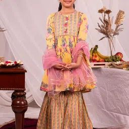 VASTRAMAY Girls Floral Printed Empire Pure Cotton Kurta with Sharara & With Dupatta-image-85
