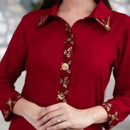 Label Shaurya Sanadhya Floral Embroidered Sequined Kurta with Trousers & Dupatta image 5